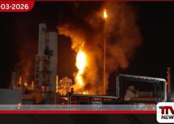 ඇමෙරිකාවේ ටෙක්සාස්හි ලියොන්ඩෙල්බැසෙල් (LyondellBasell) කර්මාන්තශාලාවක දැවැන්ත ගින්නක්