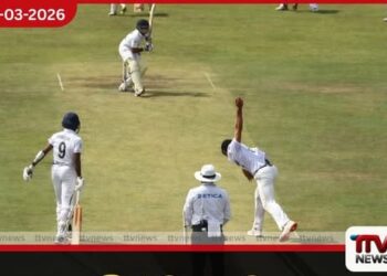 නිල් මහ සටන ශාන්ත තෝමස් විද්‍යාලය පළමු ඉනිම වෙනුවෙන්  ලකුණු 302ක් රැස් කරයි