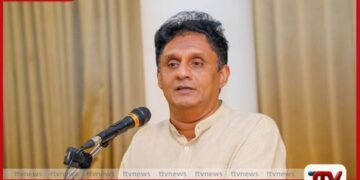 ඇස්දෙකටම දැක දැක බොරු කියනවා