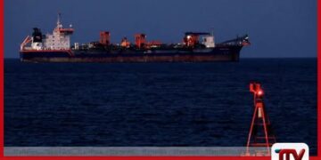 හෝමූස් සමුද්‍ර සන්ධිය  අඩපණ වෙයි