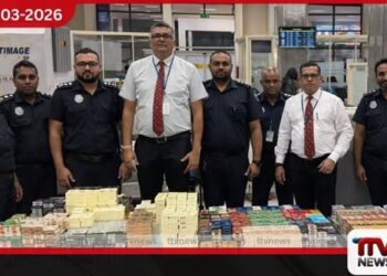රුපියල් කෝටි දෙකකට ආසන්න නීතිවිරෝධී දුම්වැටි සහ ජංගම දුරකථන සමඟ චීන ජාතිකයින් පිරිසක් අත්අඩංගුවට