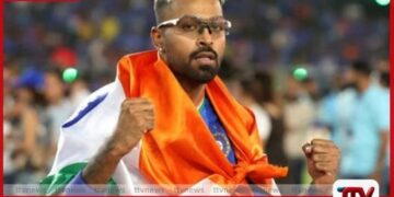 ඉන්දීය ක්‍රිකට් ක්‍රීඩක හර්දික් පාණ්ඩ්‍යාට  ජාතික කොඩියට අපහාස කිරීමේ චෝදනාවක්