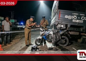 ත්‍රිකුණාමලයේදී නවතා තිබූ  ලොරියක යතුරුපැදියක් ගැටී පුද්ගලයකු මරුට