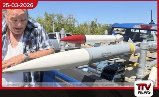 ෆ්ලොරිඩා මහාමාර්ගයේ මිසයිල ප්රවාහනය කළ ට්රක් රථයක් නිසා මහජනතාව කලබල වෙයි