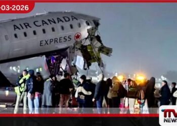 ලොගාඩියා ගුවන්තොටුපොළේදී එයාර් කැනඩා යානයක් රථයක ගැටෙයි