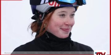 බ්‍රිතාන්‍යයේ කර්ස්ටි මුයර්  ලෝක කුසලාන හිම මත ලිස්සා  යාමේ ඉතිහාසගත ශූරතා  ද්විත්වයක් දිනා ගනී