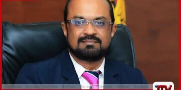 බලශක්ති අමාත්‍ය කුමාර ජයකොඩි  අධිචෝදනා පත්‍ර භාර දෙයි