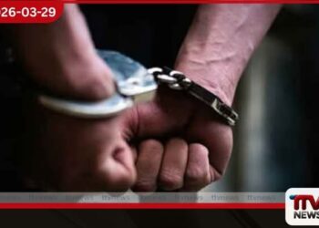 රුපියල් පනස්දහසක මුදල් වංචාවක්                                                                                                                                                                          සම්බන්ධයෙන් මොනරාගල ප්‍රාදේශීය                                                                                                                                                                 සභාවේ ආදායම් පරීක්ෂකවරයෙකු                                                                                                                                                      අත්අඩංගුවට