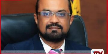 විශ්වාසභංගයදා ආණ්ඩු පක්ෂයේ  සියලුම මන්ත්‍රීවරුන්ට  කොළඹ රැඳී සිටින ලෙස දැනුම්දෙයි