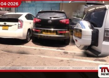 නීතිවිරෝධී ලෙස එකලස් කළ සුඛෝපභෝගී රථ 20ක් සමඟ සැකකරුවන් 3ක් දැලේ