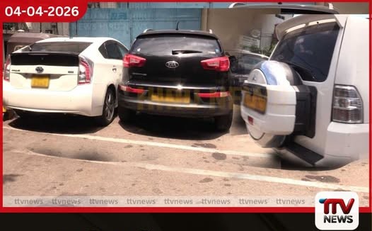 නීතිවිරෝධී ලෙස එකලස් කළ සුඛෝපභෝගී රථ 20ක් සමඟ සැකකරුවන් 3ක් දැලේ