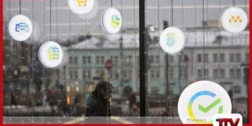 රුසියාවේ ප්‍රධාන ගෙවීම් පද්ධතිය  බිඳ වැටීමෙන් මොස්කව් නුවර ජන ජීවිතයට බාධා