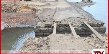 දැඩි නියඟය හමුවේ  කලටුවාව ජලාශයට යටවූ  පැරණි ගම්මානයේ නටඹුන්  මතු වෙයි