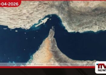 හෝමූස් සමුද්‍ර සන්ධියෙන්  පැය 24ක් තුළ නෞකා 15ක් ගමන් කරයි