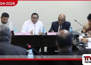 පළාත් සභා මැතිවරණය පැවැත්වීමේ  නීතිමය බාධා ඉවත් කිරීමට  පාර්ලිමේන්තු විශේෂ කාරක සභාවේ අවධානය