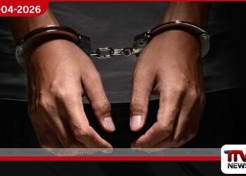 කරන්දෙණිය සුද්දාගේ  ගිනි අවි ප්‍රවාහනය කළ තරුණයෙක්  9mm ගිනි අවියක් සමඟ අත්අඩංගුවට