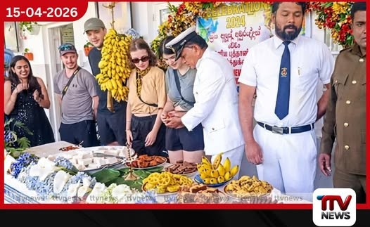 අඹේවෙලදී දෙස් විදෙස් සංචාරකයන්ට අලුත් අවුරුදු රස සංග්රහයක් උඩරට මැණිකේ දුම්රියෙන් පැමිණි පිරිසට නැකතටම සංග්රහයක්