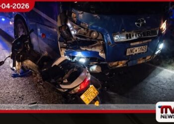 වැලිකන්දේදී  බස් රථයක් සහ යතුරුපැදියක් ගැටී  දෙදෙනෙකු මරුට