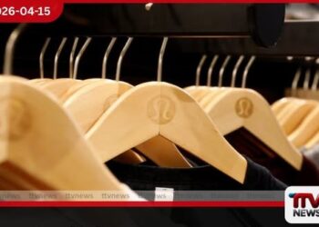 Lululemon ඇඳුම්වල අහිතකර රසායනික ද්රව්ය පවතින බවට ටෙක්සාස් නීතිපතිවරයාගෙන් පරීක්ෂණයක්