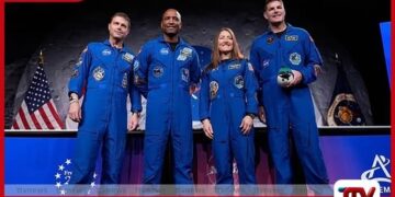 මිනිස් ඇසකින් දැකිය හැකි  අතිශය උදාරම දසුන Artemis II ගගනගාමීන් සඳ වටා ගිය  ඓතිහාසික ගමන ගැන හෙළි කරයි