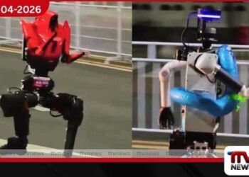 චීන මහ පාරේ දුවන  හියුමනොයිඩ් රොබෝවරු