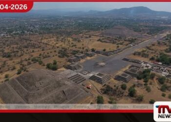 මෙක්සිකෝවේ පිරමිඩයක වෙඩි තැබීමක්