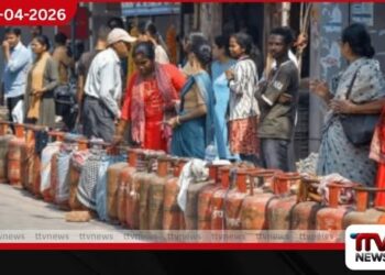 මැදපෙරදිග අර්බුදය හමුවේ  ඉන්දියාවේ LPG ගෑස් පරිභෝජනය  12.8%කින් පහත වැටෙයි