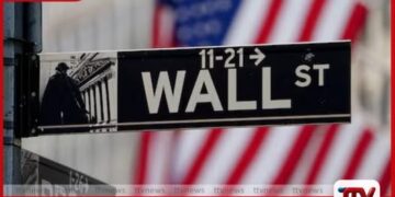 ධනවත් ආයෝජකයින්  පුද්ගලික ණය අරමුදල්වලින්   ඈත් වෙයි