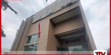 ආණ්ඩු පක්ෂයට  ලිපි ලබාදුන් 12 දෙනාගේ  කතාවේ පසුබිම සොයයි