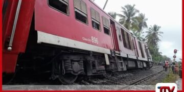 මුහුදුබඩ දුම්රිය මාර්ගය  යථා තත්ත්වයට පත් කිරීමට  දින දෙකක් ගතවෙයි