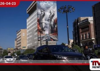 ඉරානය හෝමූස් සමුද්‍ර සන්ධියේ  පාලනය දැඩි කරයි