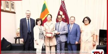 ප්‍රංශ සෙනෙට් නියෝජිත  පිරිසක් කථානායකවරයා  හමුවෙයි