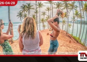 අප්‍රේල් මාසයේ  සංචාරක පැමිණීම ලක්ෂය ඉක්මවයි