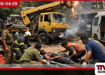 මිල්ලනියේදී බූම් ට්‍රක් රථයක්  අධි බලැති  විදුලි රැහැනක ගැටෙයි දෙදෙනෙකුට බරපතළ තුවාල