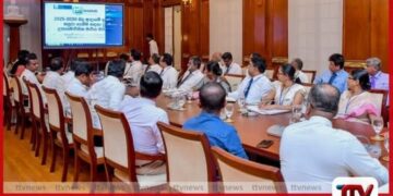 දේශීය ආදායම් දෙපාර්තමේන්තුවේ  විභවතාව ඉහළ නැංවීම පිළිබඳ  ජනපති නිලධාරීන් සමඟ  සාකච්ඡාවක