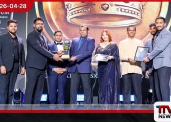 Activ8 Asia සමාගමට  BPO සහ පාරිභෝගික සේවා  විශිෂ්ටත්වය වෙනුවෙන්  ප්ලැටිනම් සම්මානයක්