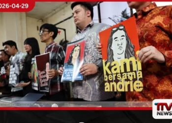 ක්‍රියාකාරිකයෙකුට ඇසිඩ් ප්‍රහාරයක් එල්ල කිරීමේ  චෝදනාවට ලක් වූ නිලධාරීන්ගේ  නඩු විභාගය  ඉන්දුනීසියානු හමුදා අධිකරණයේදී ඇරඹේ