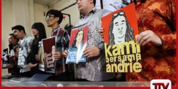 ක්‍රියාකාරිකයෙකුට ඇසිඩ් ප්‍රහාරයක් එල්ල කිරීමේ  චෝදනාවට ලක් වූ නිලධාරීන්ගේ  නඩු විභාගය  ඉන්දුනීසියානු හමුදා අධිකරණයේදී ඇරඹේ