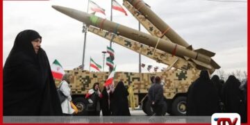 මිසයිල බලය අත්නොහරින බවට  ඉරාන උත්තරීතර නායකයා  සහතික වෙයි