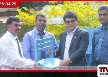 දිට්වා සුළි කුණාටුවෙන්  පීඩාවට පත් පාසලකට  රාජ්‍ය දැව සංස්ථාවෙන්  අතහිත