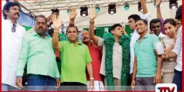 සජබ මැයි දින රැලියේදී  මාධ්‍යවේදීන්ට බාධා  විරෝධය පළ කරමින්  ඡායාරූප ශිල්පීන් ඉවත්ව යයි