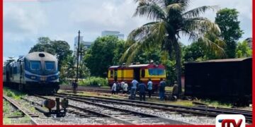 පීලි පැන ඇති දුම්රිය යථා තත්ත්වයට පත් කිරීම සඳහා කඩිනමින් පිරිස්