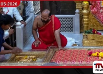 ඡන්ද ප්‍රතිඵල එන්න කලින් තලපති විජේ සායි බාබා වඳින්නත් ගිහිං