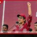 ඉදිරි වසර කිහිපය තුළ  රට ඉහළම තැනකට ඔසවා තබනවා   අගමැති රත්නපුර  මැයි රැලියේදී කියයි