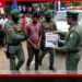 කිලිනොච්චිය  මැයි දින රැලියට  ප්ලාස්ටික් පිස්තෝලයක් රැගෙන ආ  අයෙක් අත්අඩංගුවට