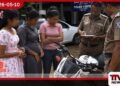 ආරක්ෂිත හිස්වැසුම් නොමැතිව යතුරුපැදියක  ගිය තිදෙනෙකු බුත්තල පොලීසිය භාරයට පැදිකාරියට බලපත්‍රයකුත් නෑ