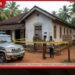 මුරකරුවන් ගැටගසා  කොස්ගම සාලාව වත්තේ වතු අධිකාරීවරයාගේ  කෝටියක දේපොළ කොල්ලකයි