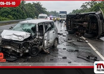 කතරගම වන්දනාවේ  ගිය පිරිසකගේ රථය අධිවේගී මාර්ගයේදී  අනතුරකට ලක්වෙයි 154 කණුව අසලදී සිදුවූ දරුණු ගැටුම