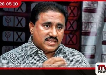 නයි-මුගටි වගේ හිටපු අපි දැන් එකට මේ ආණ්ඩුවට මුහුණ දෙන්න  එක කඳවුරකට එන්න ඕනේ