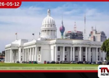 කොළඹ  නාගරික මන්ත්‍රීවරු තිදෙනෙක්  විපක්ෂයෙන් ඉවත්ව  ස්වාධීන වෙති